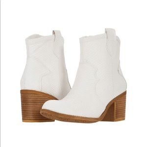 Dirty Laundry Unite Cowgirl Boots